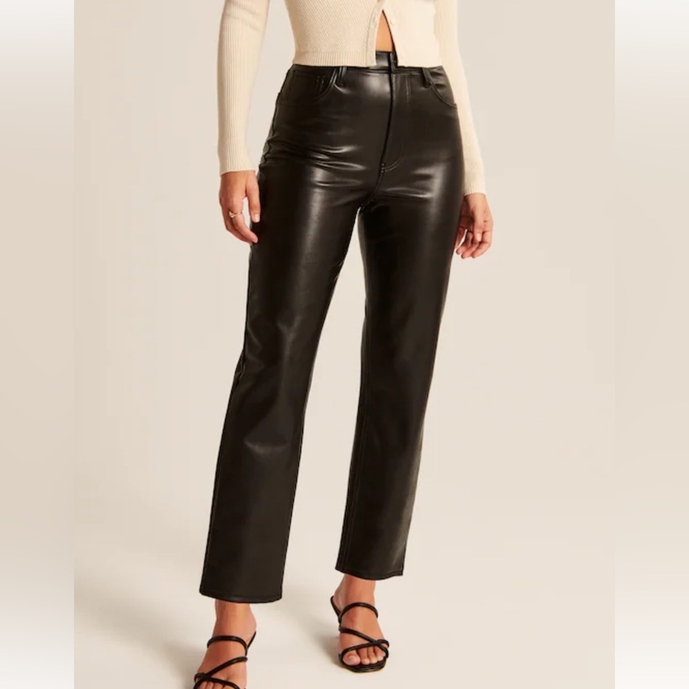 Abercrombie Curve Love Vegan Leather Ultra High Rise 90s Straight Pant